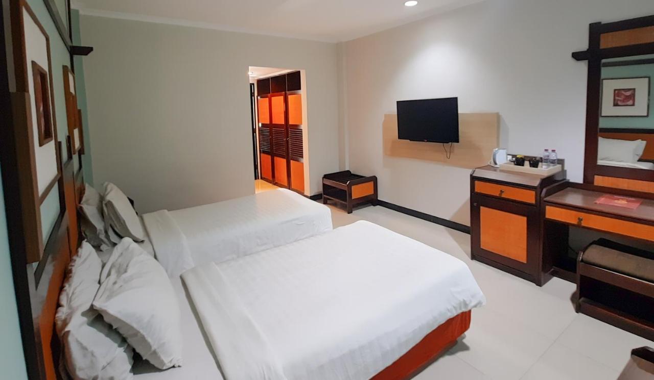Hotel Sofia Juanda Surabaya Sidoarjo Eksteriør billede