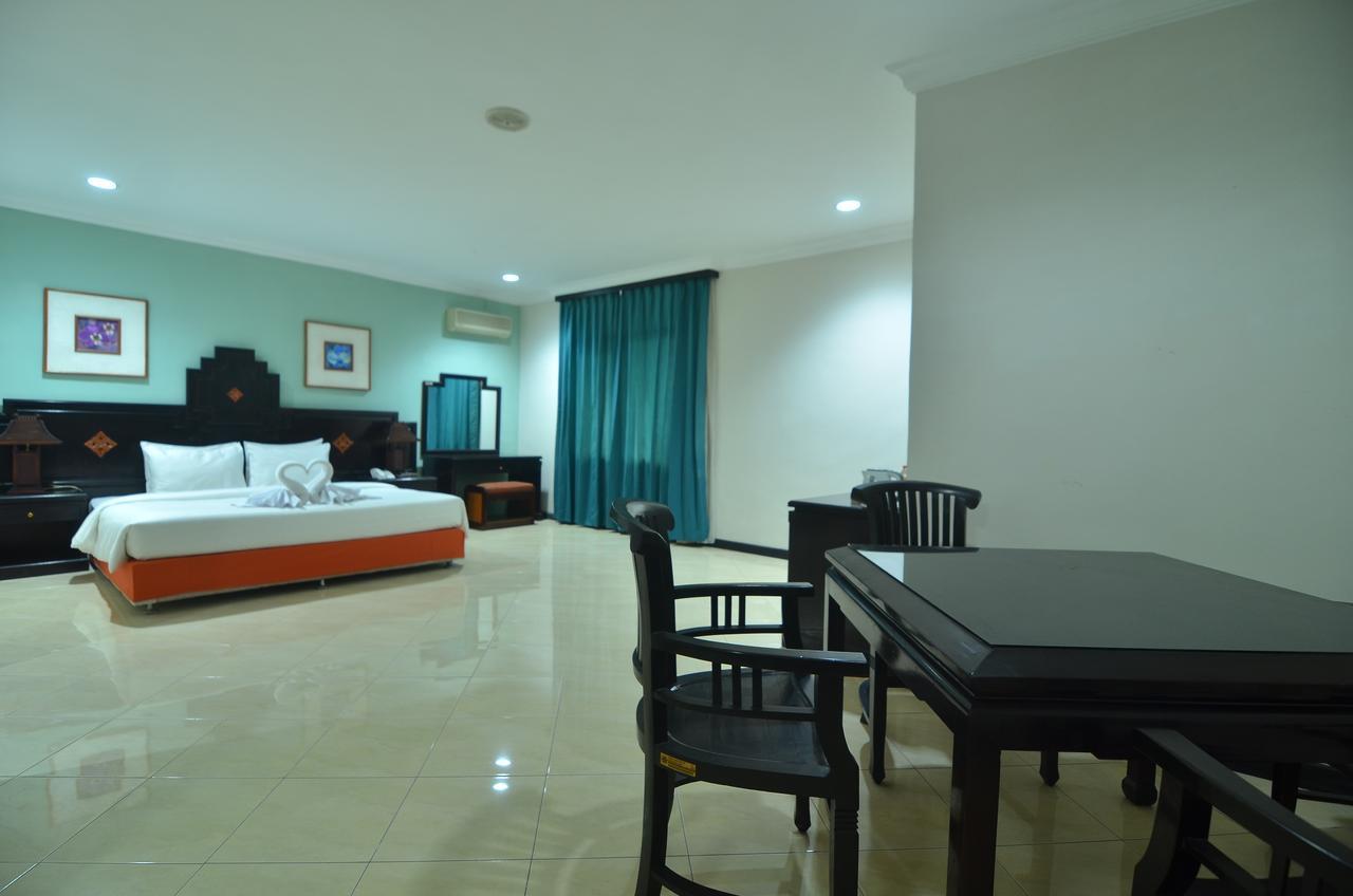 Hotel Sofia Juanda Surabaya Sidoarjo Eksteriør billede