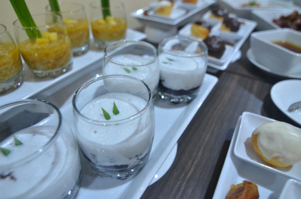 Hotel Sofia Juanda Surabaya Sidoarjo Eksteriør billede
