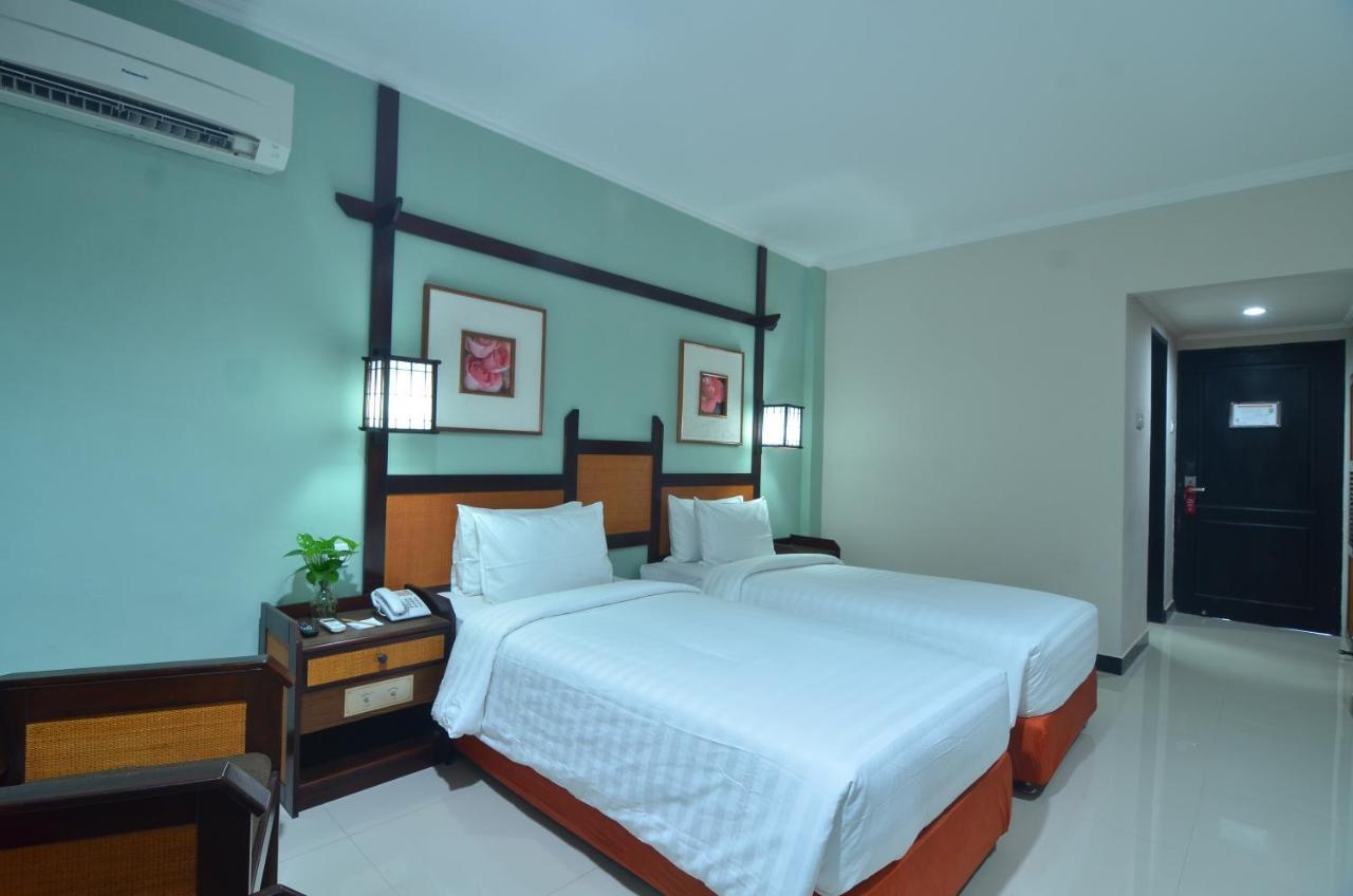 Hotel Sofia Juanda Surabaya Sidoarjo Eksteriør billede