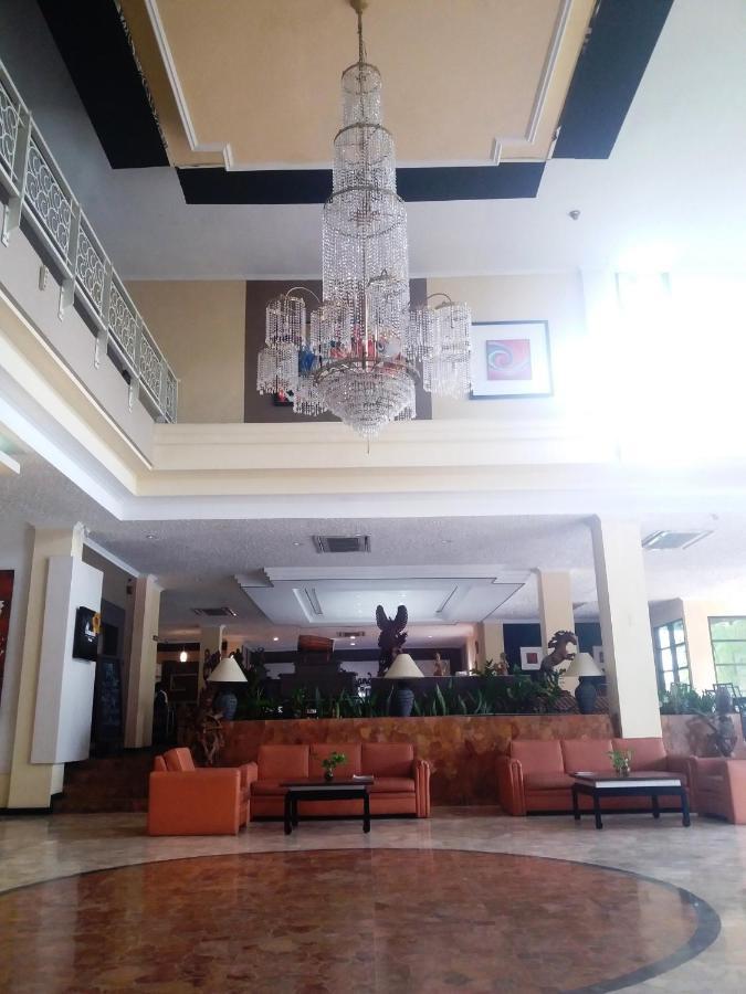 Hotel Sofia Juanda Surabaya Sidoarjo Eksteriør billede